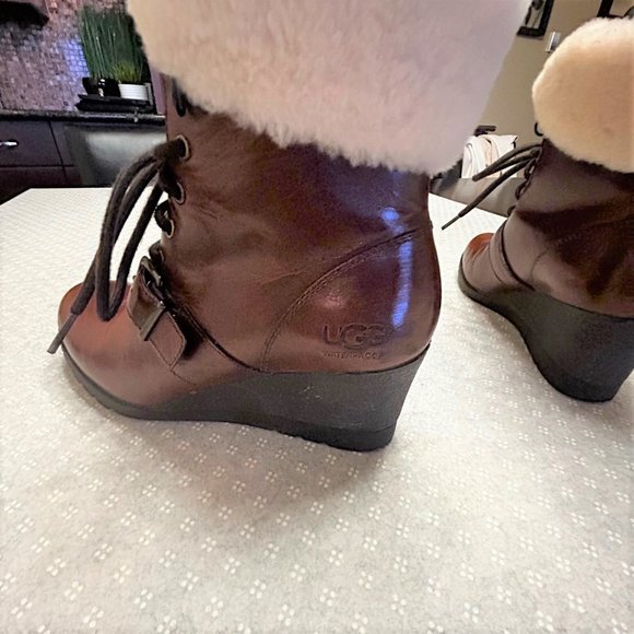 UGG Jenny Stout Brown Leather Wedge Boot - Size 7 - Picture 2 of 6